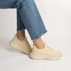 Journee Women's Dasha Casual Sneakers